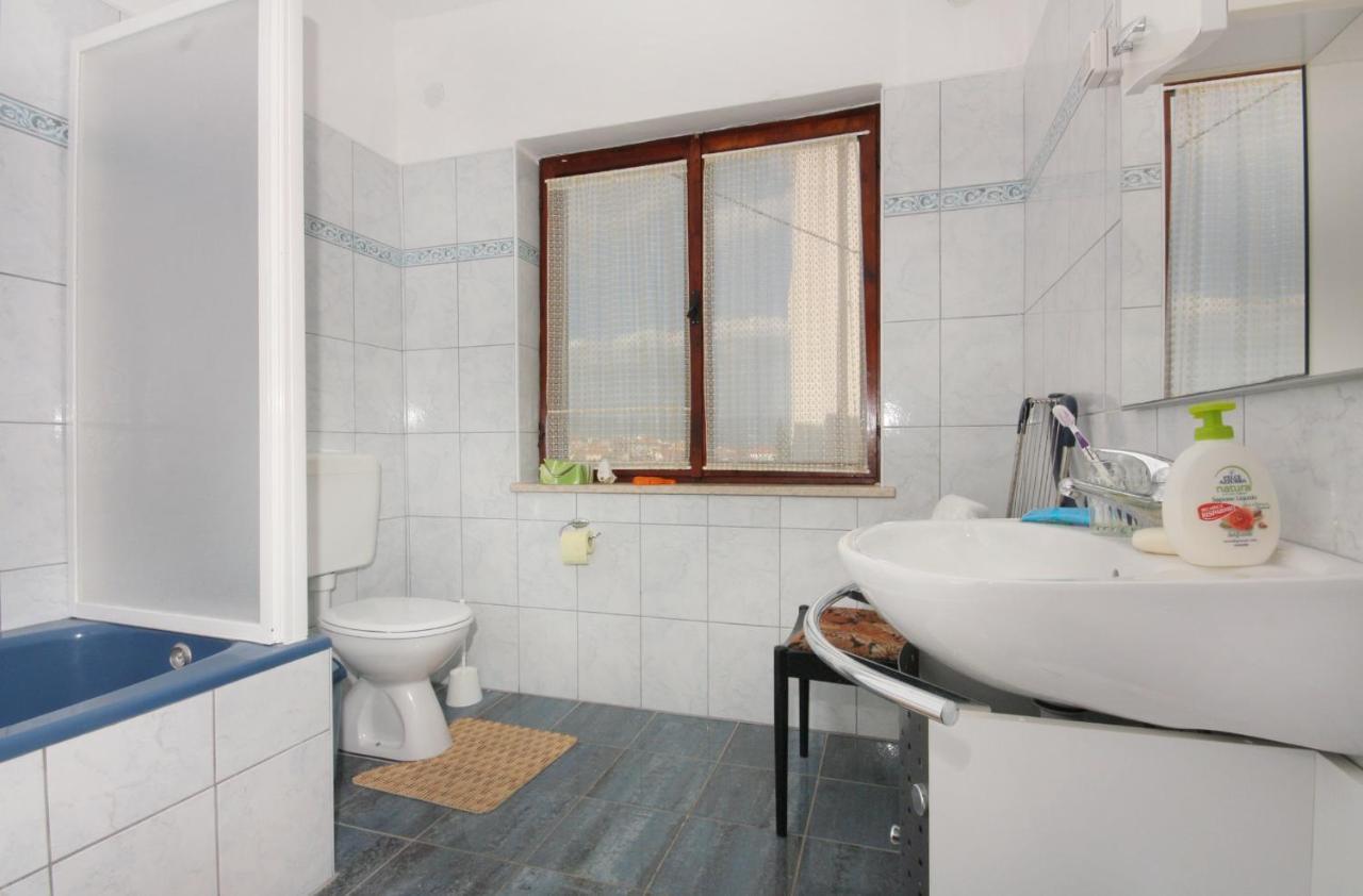 Apartment Vrbnik 5301B المظهر الخارجي الصورة